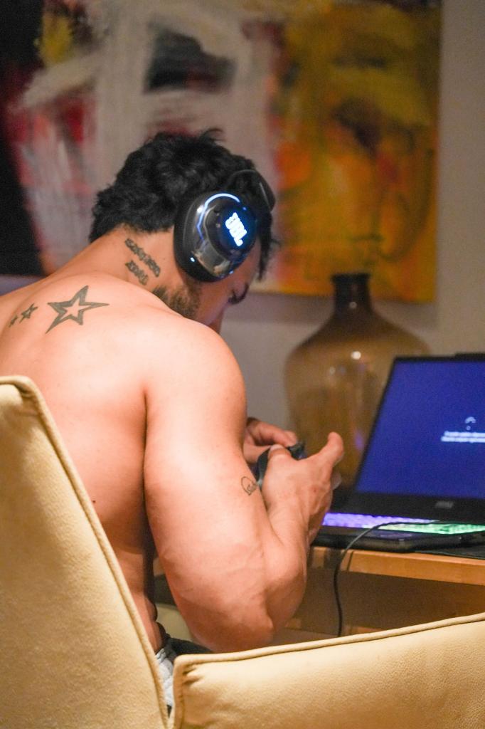 631253830: Chico busca chica en Barcelona