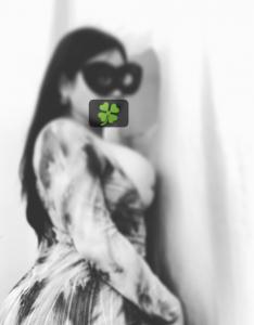 681376489: Chica busca chico en Pontevedra