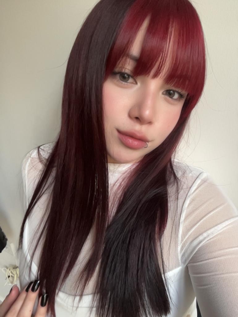 631969263: Chica busca chico en Barcelona