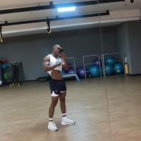 645043833: Chico busca chica en Barcelona