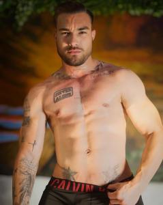 612561084: Chico busca chica en Madrid