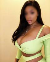 695364525: Chica busca chico en Lérida