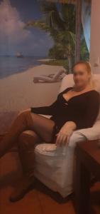 657697397: Chica busca chico en Málaga