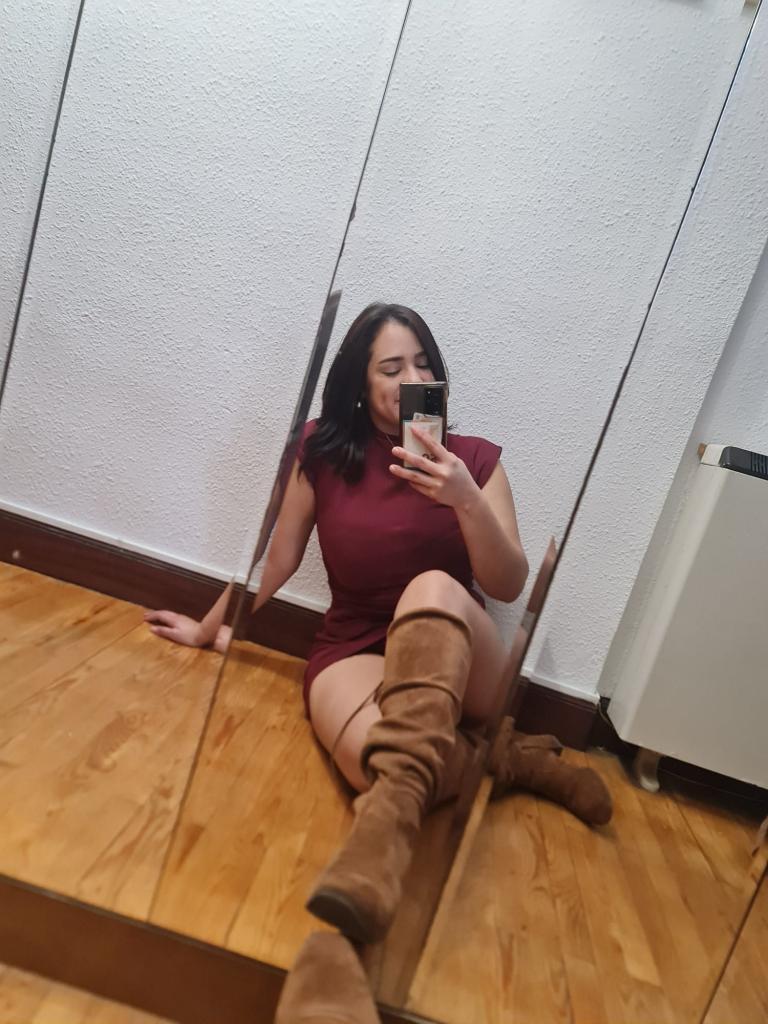 Chica busca chico en Murcia: Chica busca chico