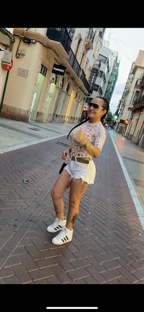 663582593: Chica busca chico en Ávila