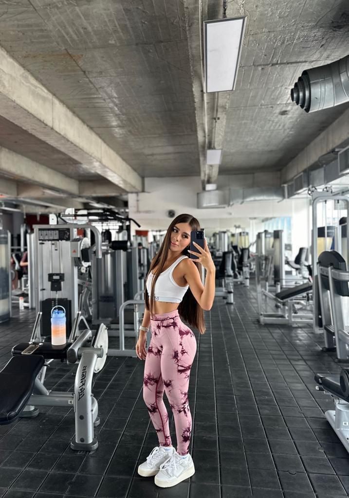 675308617: Chica busca chico en Madrid