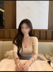 688502351: Chica busca chico en Barcelona