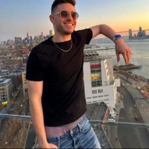 641885142: Chico busca chica en Alicante