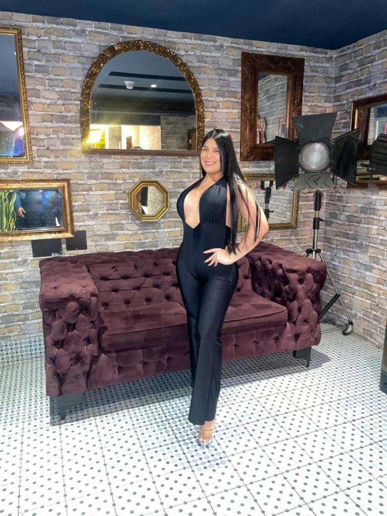 Chica busca chico en Granada: 