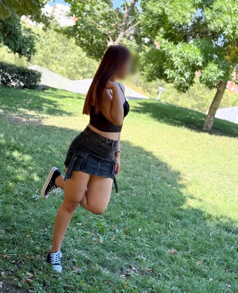 613732401: Chica busca chico en Madrid