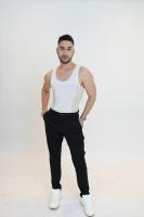 693371040: Chico busca chica en Madrid