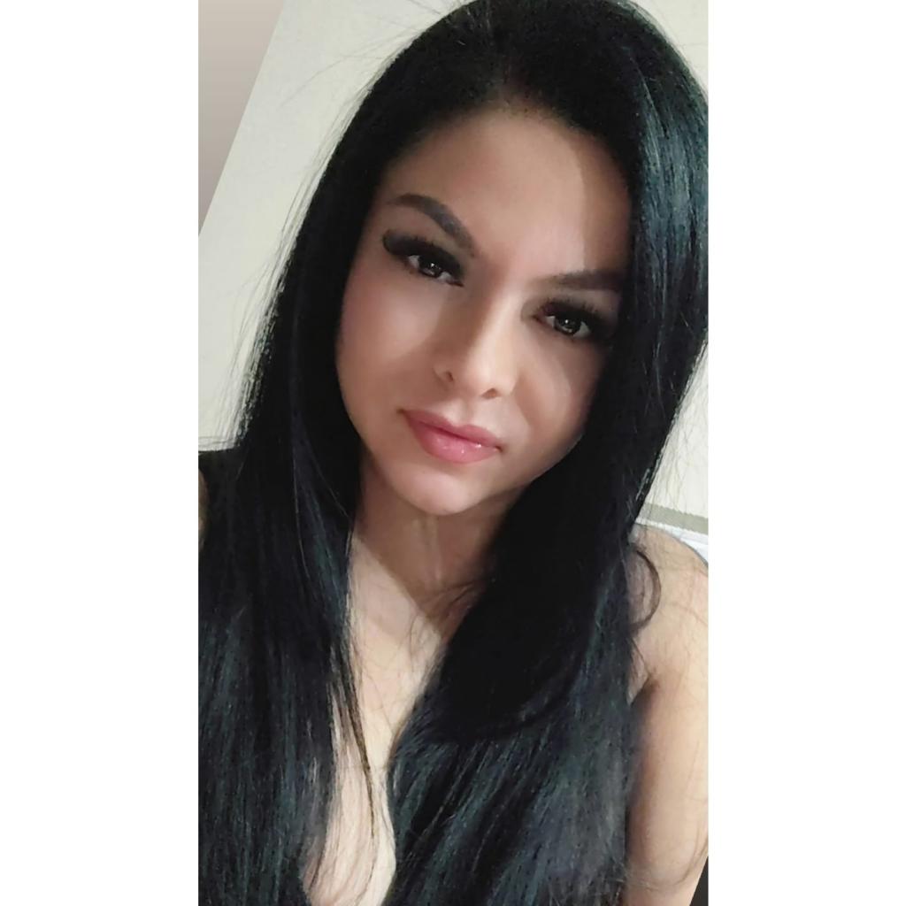 Chica busca chico en Valencia: Chica busca chico