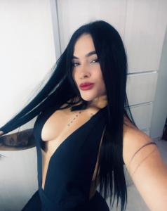 742055715: Chica busca chico en Madrid