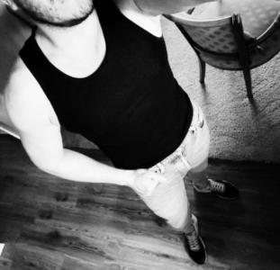 654828536: Chico busca chica en Badajoz