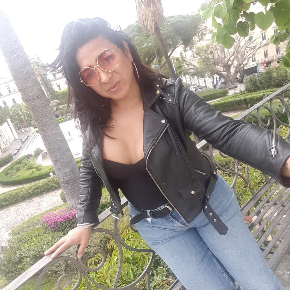 603985686: Transexual en León