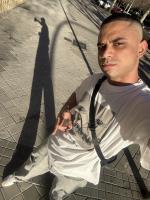 602433877: Chico busca chica en Pontevedra