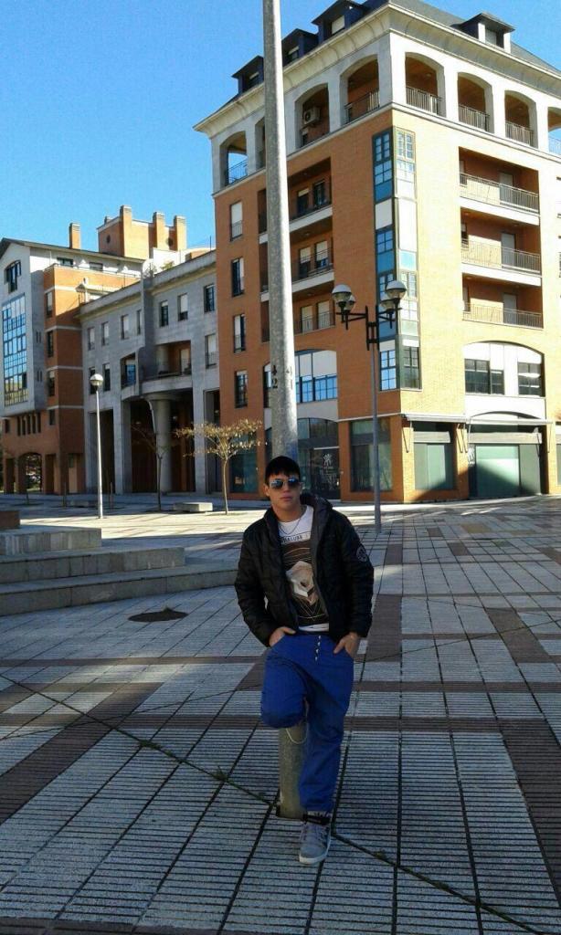 Chico busca chica en Navarra: 