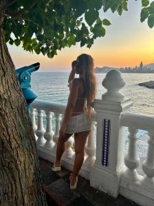 664189895: Chica busca chico en Madrid