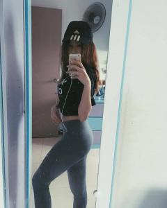 617271505: Chica busca chico en Sevilla