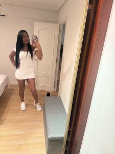 647265209: Travesti en Barcelona