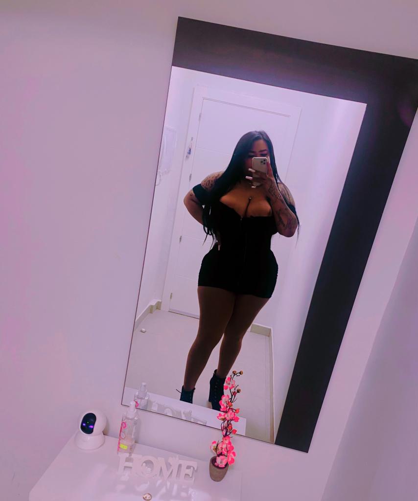 604105088: Chica busca chico en Barcelona