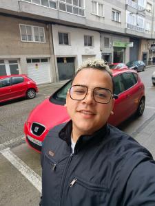 614249986: Chico busca chica en Pontevedra