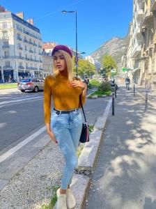 657128868: Transexual en Pontevedra