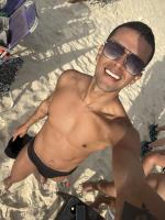 694213895: Chico busca chica en Pontevedra