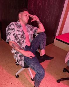 673051219: Chica busca chico en Alicante