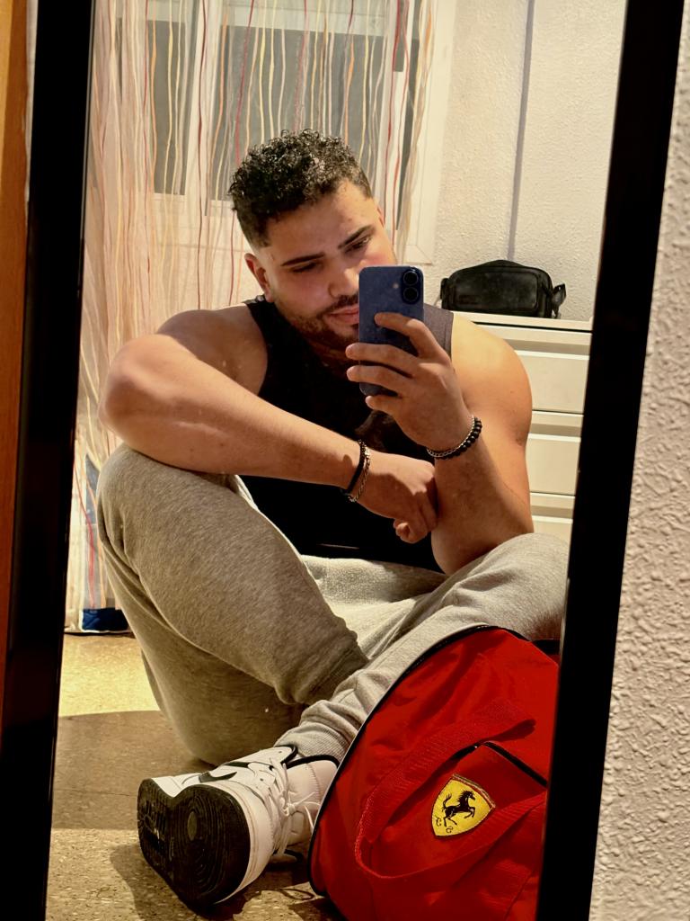 Chico busca chica en Valencia: 