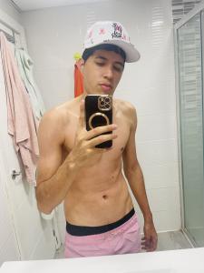 621081664: Chico busca chica en Zaragoza