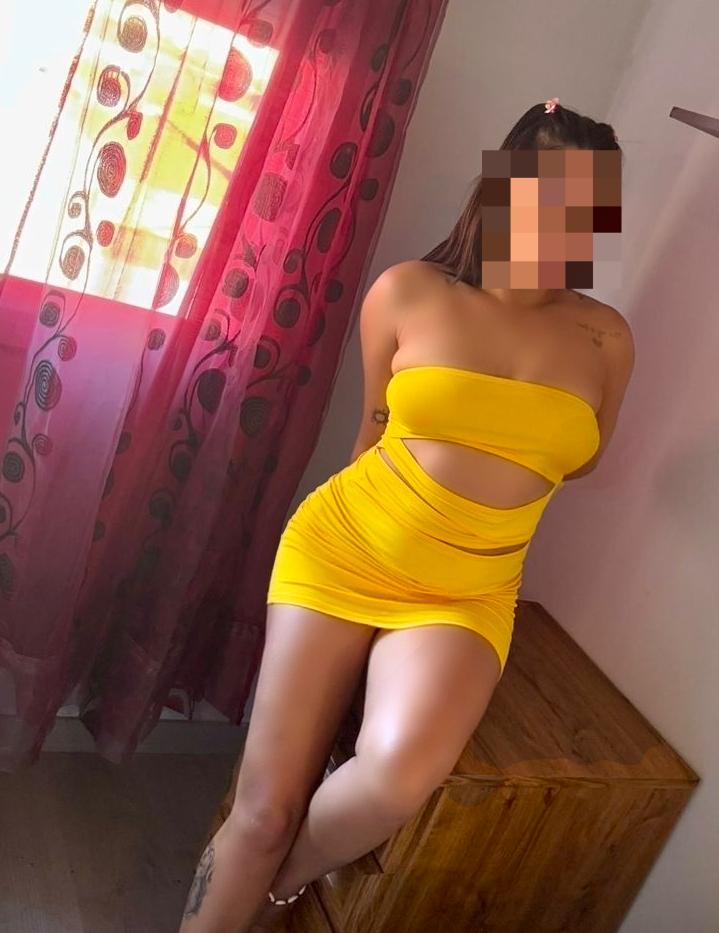 Chica busca chico en Almería: Chica busca chico