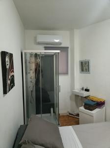 744627830: Chica busca chico en Valencia