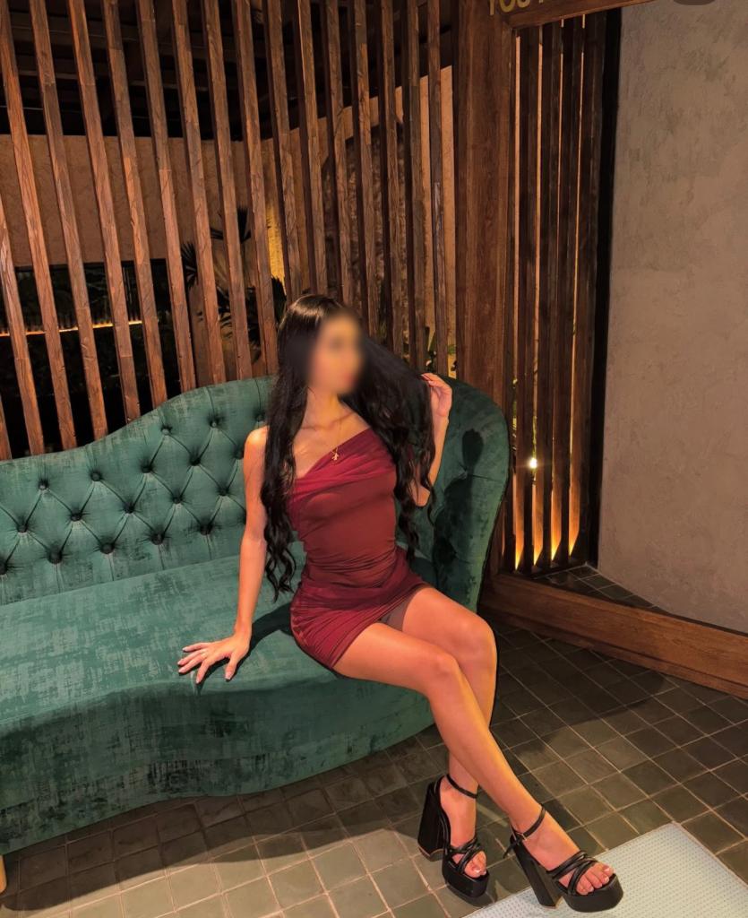 Chica busca chico en Sevilla: 