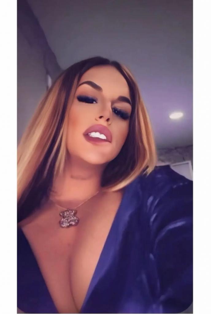 Chica busca chico en Cádiz: 