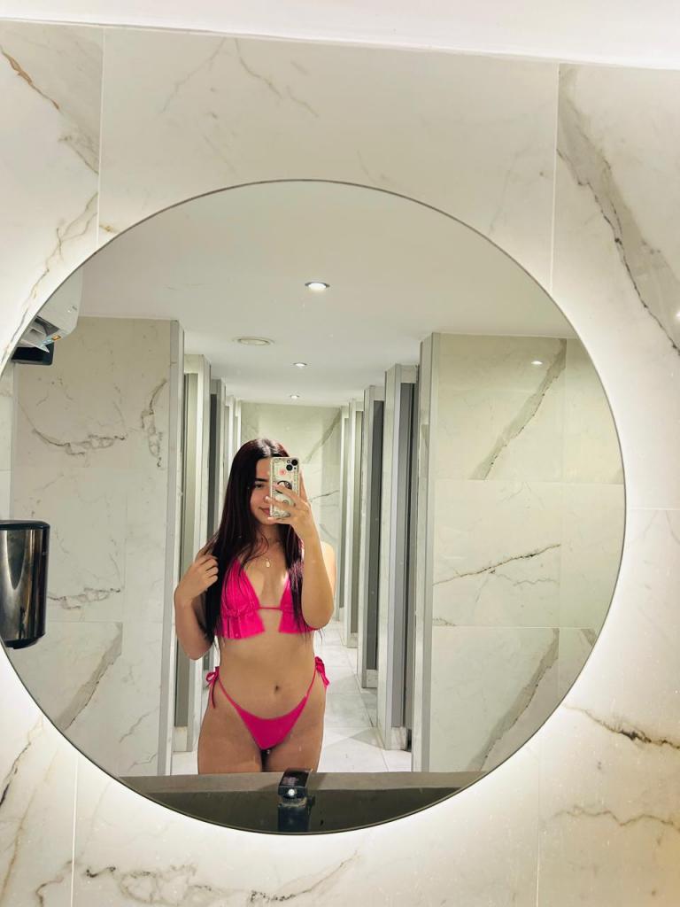 Chica busca chico en Málaga: Chica busca chico