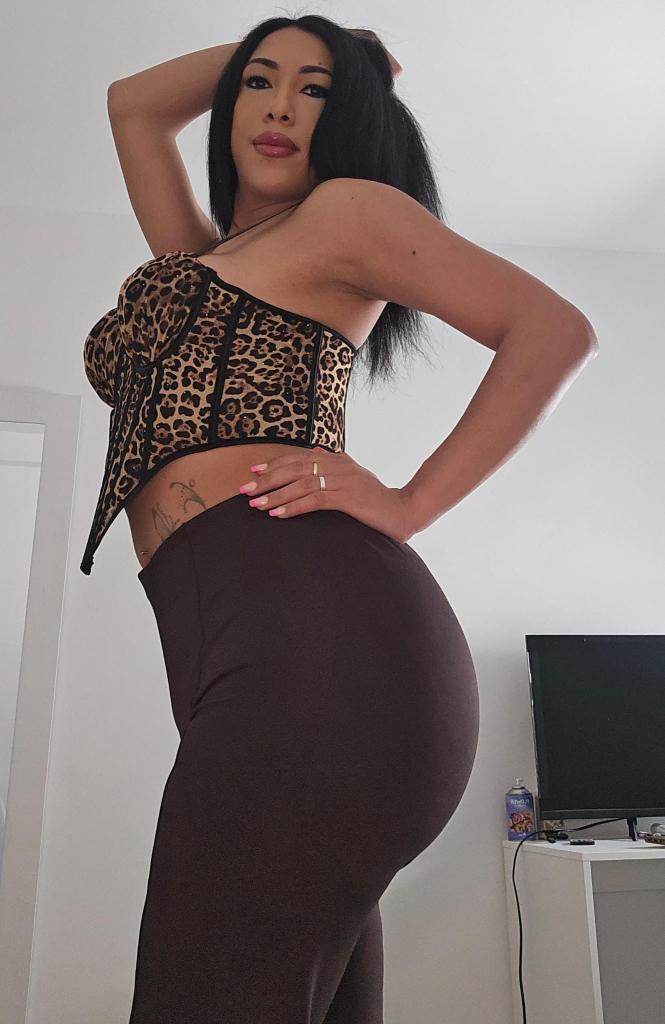 664406143: Chica busca chico en Valencia