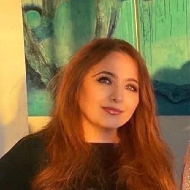 651672297: Chica busca chico en Barcelona