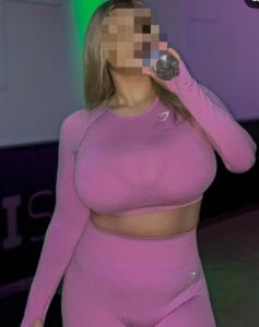 Chica busca chico en Barcelona: 