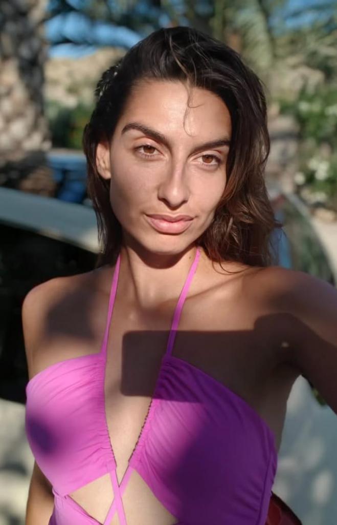 687782385: Chica busca chico en Madrid