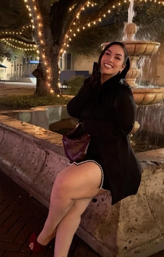 624929071: Chica busca chico en La Coruña