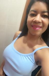 605593071: Chica busca chico en Barcelona