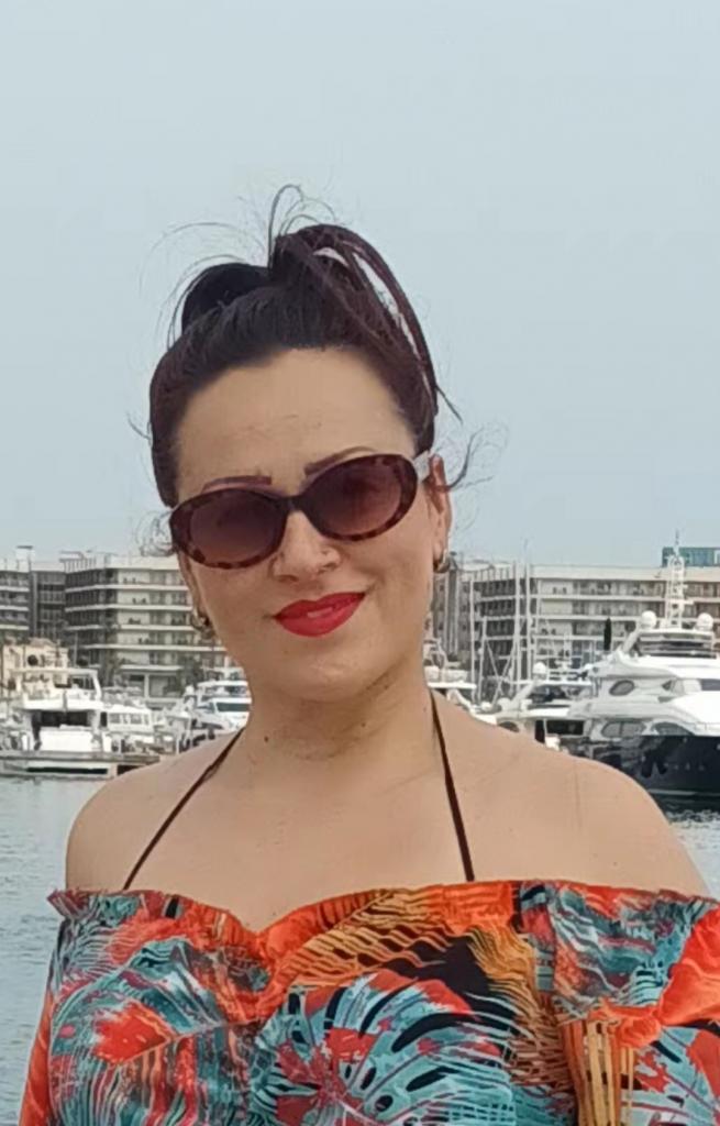 Chica busca chico en Alicante: 