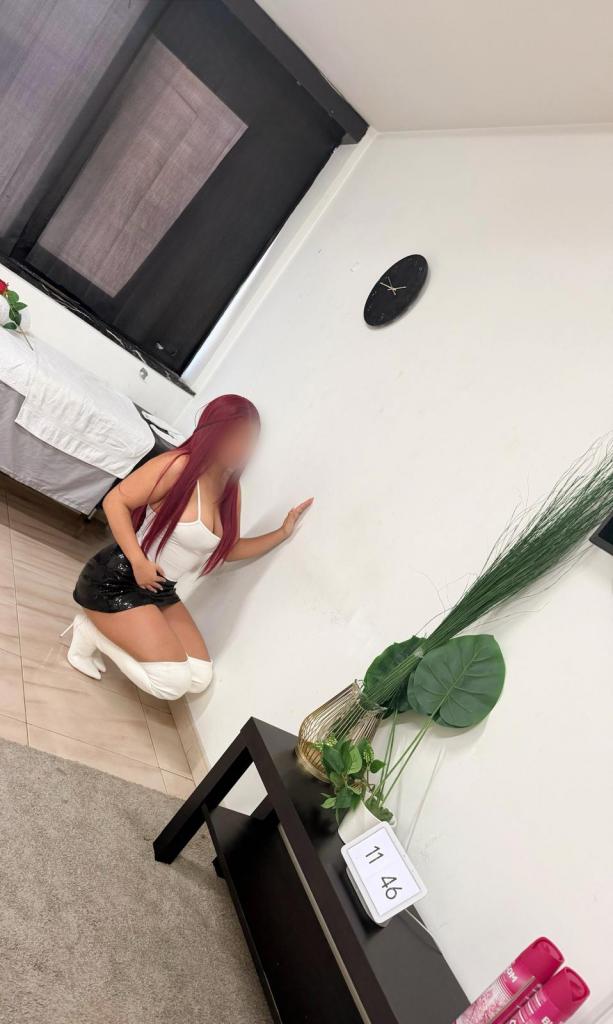 607022035: Chica busca chico en Mallorca