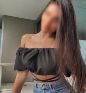 663146137: Chica busca chico en Málaga