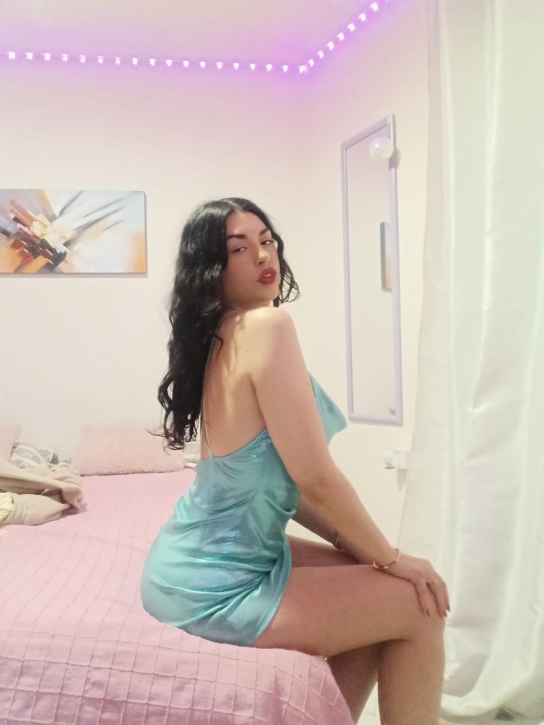 687164812: Chica busca chico en Alicante