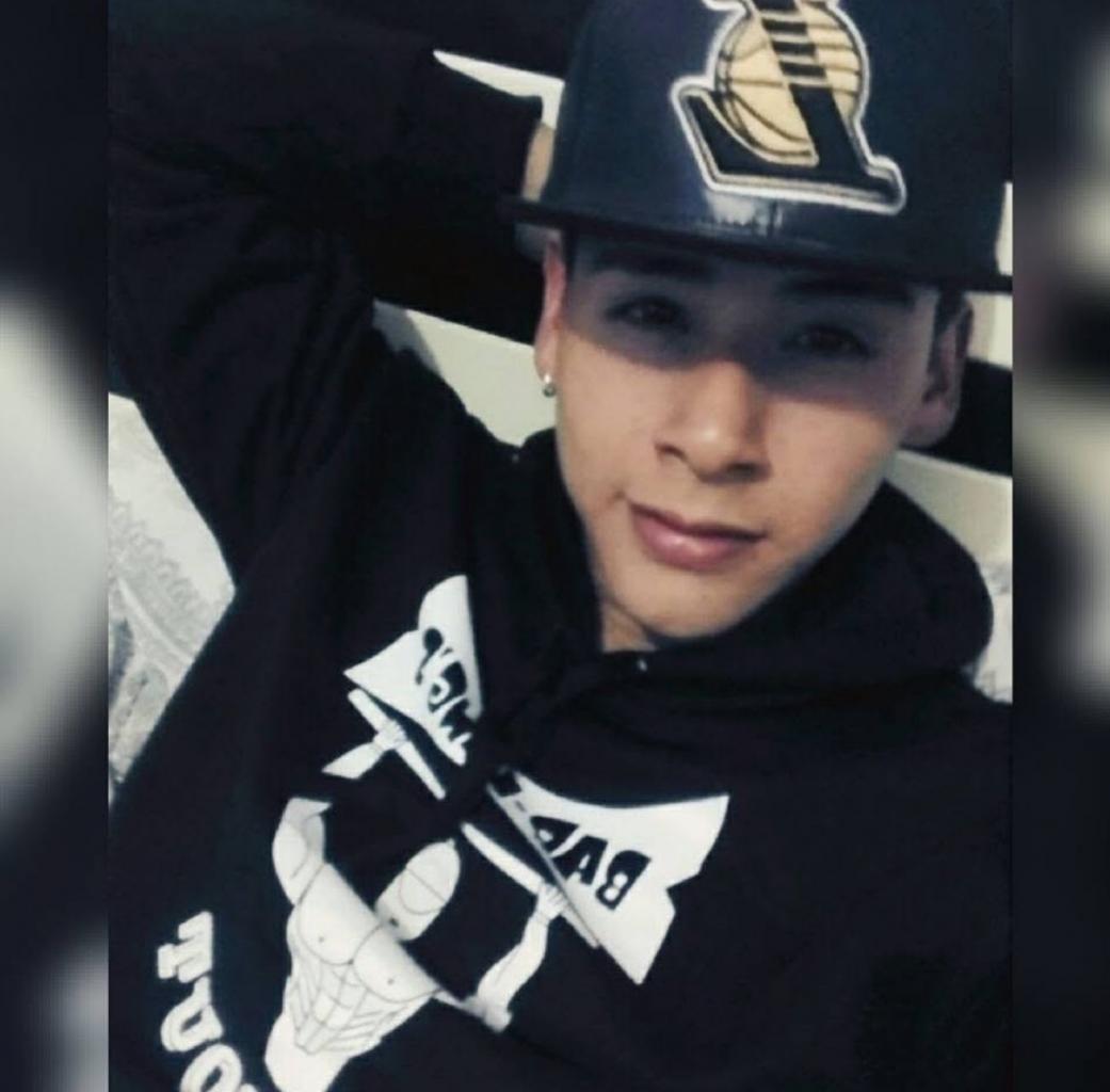 614040129: Chico busca chica en Sevilla