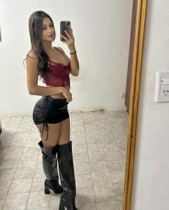 643420729: Chica busca chico en Ibiza