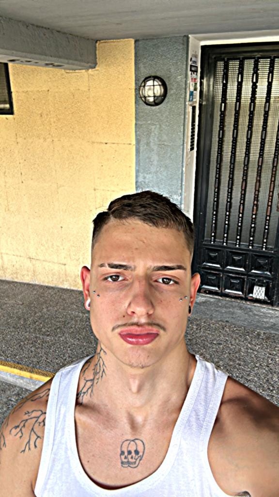 Chico busca chica en Asturias: 