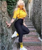 615698110: Chica busca chico en La Coruña